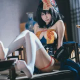 三無人型《华甲僵尸》主题写真：34张全套美图