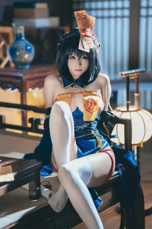 三無人型《华甲僵尸》主题写真：34张全套美图