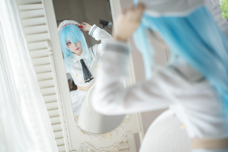 矢量鱼《碧蓝航线 雅努斯水手服》主题写真：38张全套美图