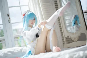 矢量鱼《碧蓝航线 雅努斯水手服》主题写真：38张全套美图