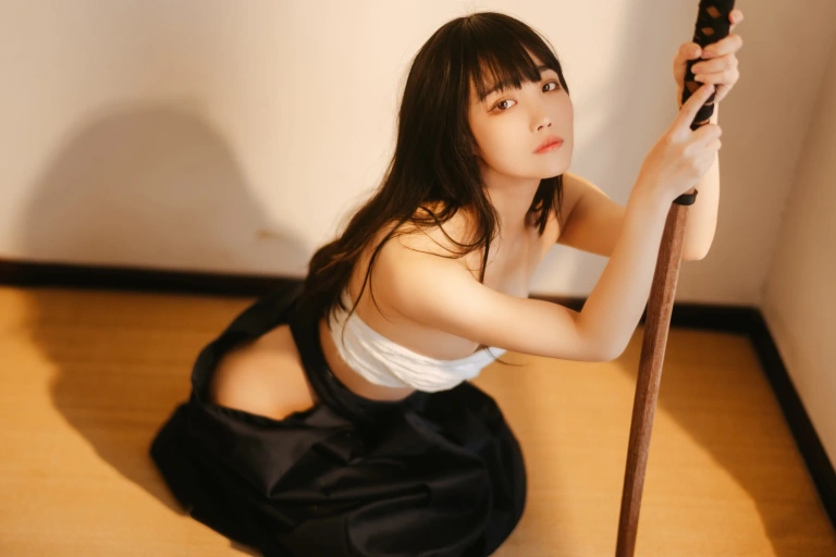 汪知子《最后的武士》主题写真：40张全套美图