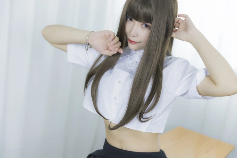 抱走莫子《等你下课》主题写真：42张全套美图