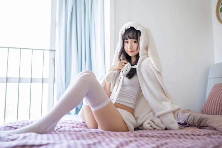 木棉棉《浴巾兔子》主题写真：42张全套美图