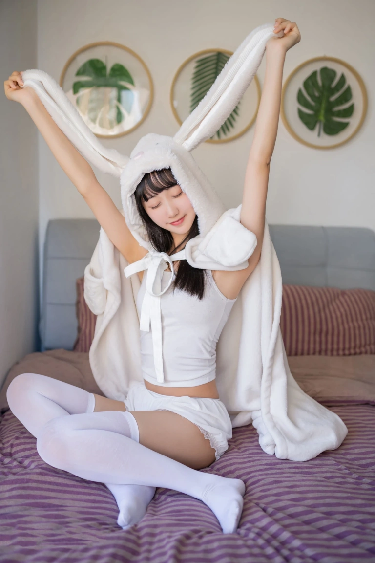 木棉棉《浴巾兔子》主题写真：42张全套美图