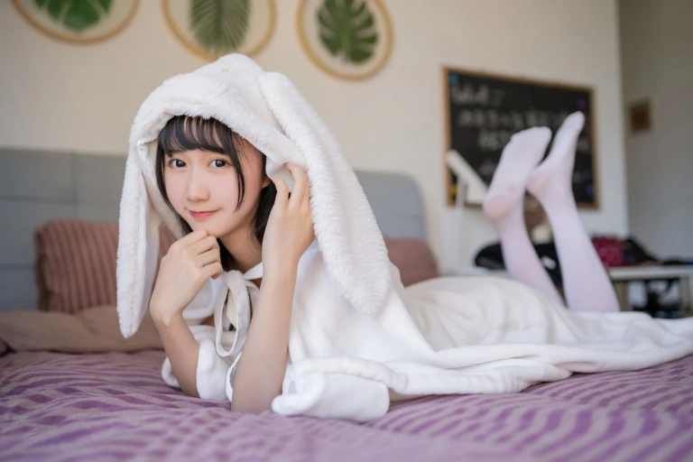 木棉棉《浴巾兔子》主题写真：42张全套美图