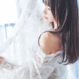 桜桃喵《初雪》主题写真：45张全套美图