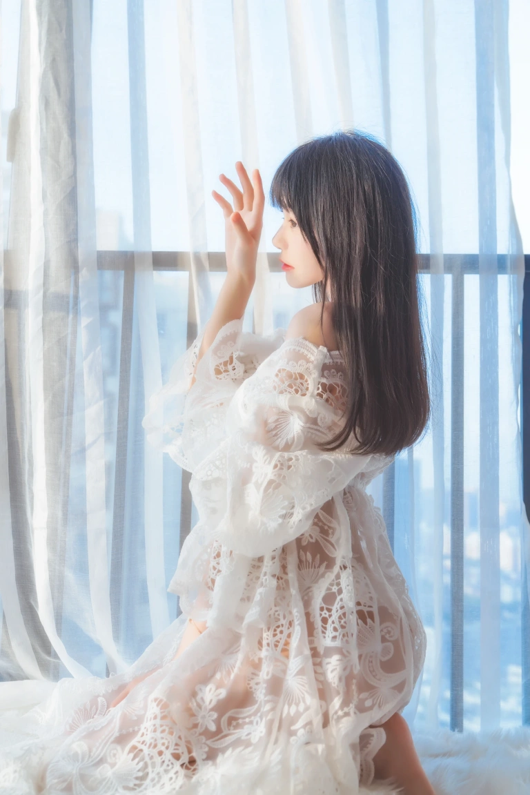 桜桃喵《初雪》主题写真：45张全套美图