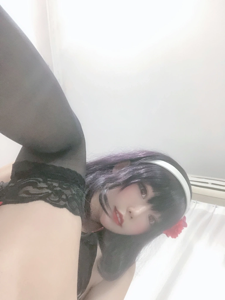 香草喵露露《诗羽学姐睡衣 自拍》主题写真：45张全套美图