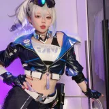 小瑶幺幺《银狼自拍版》主题写真：64张全套美图，含5个视频