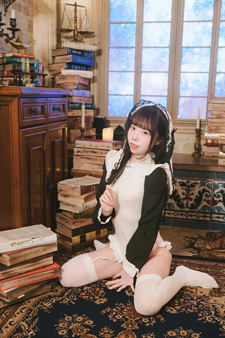 可可小白兔《谁家的小恶魔呀》主题写真：65张全套美图