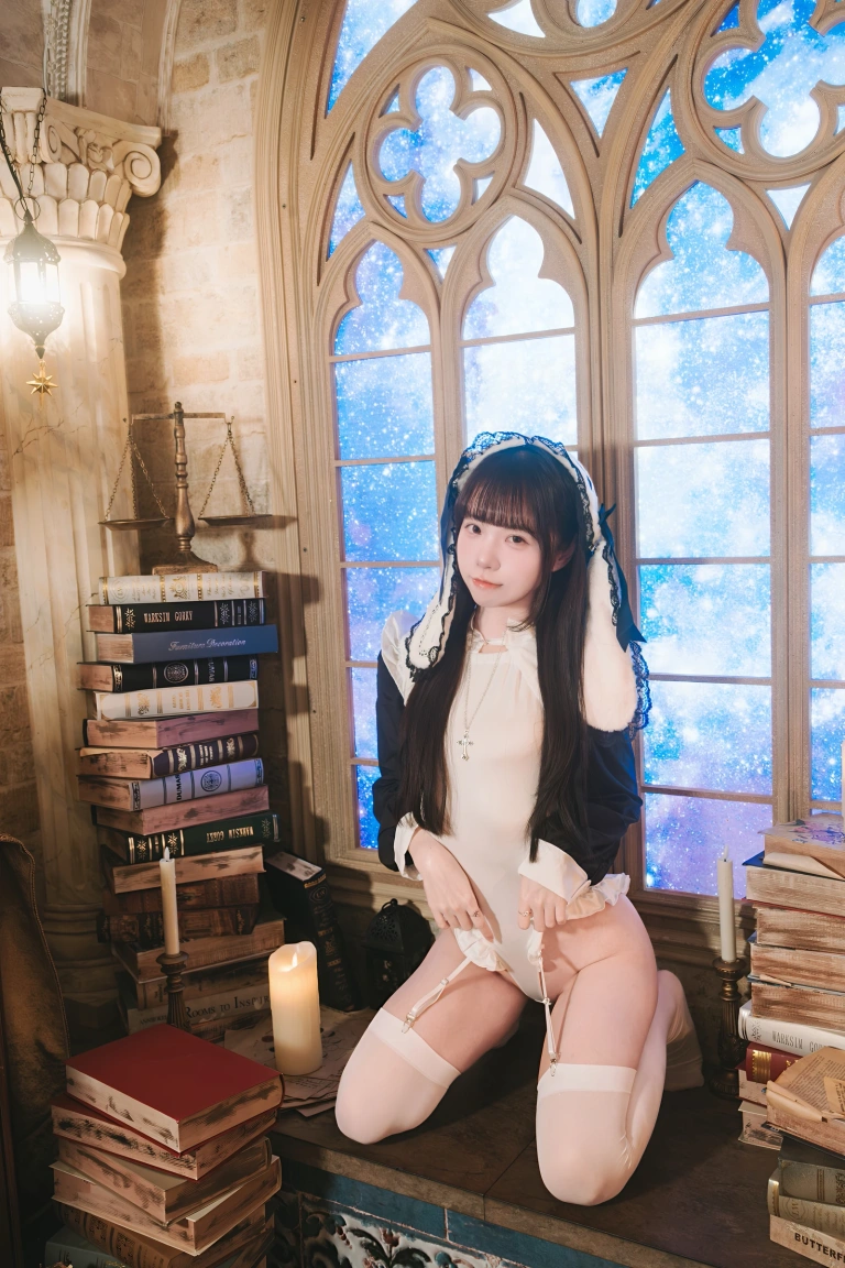 可可小白兔《谁家的小恶魔呀》主题写真：65张全套美图