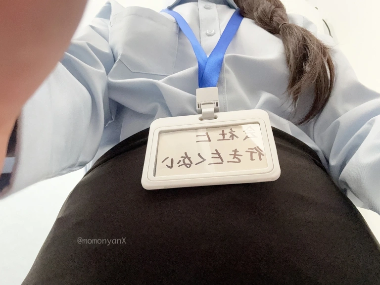 雫しずく《[Fantia] 2025年08月订阅》主题写真：257张全套美图，含2个视频