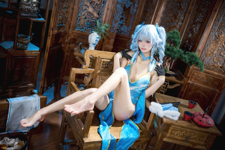九柒喵《PA15 翠雀媚》主题写真：36张全套美图