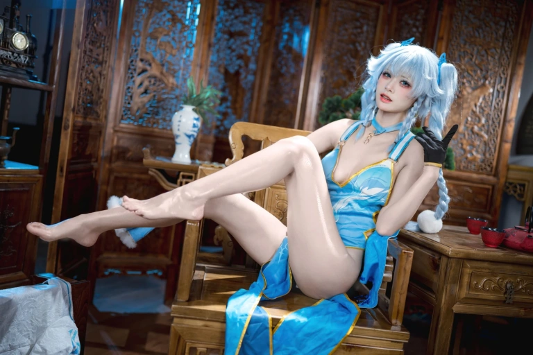 九柒喵《PA15 翠雀媚》主题写真：36张全套美图