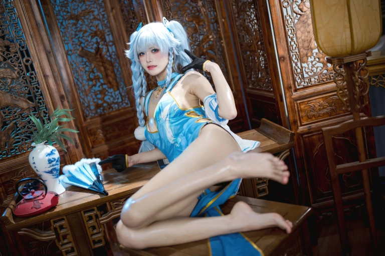九柒喵《PA15 翠雀媚》主题写真：36张全套美图