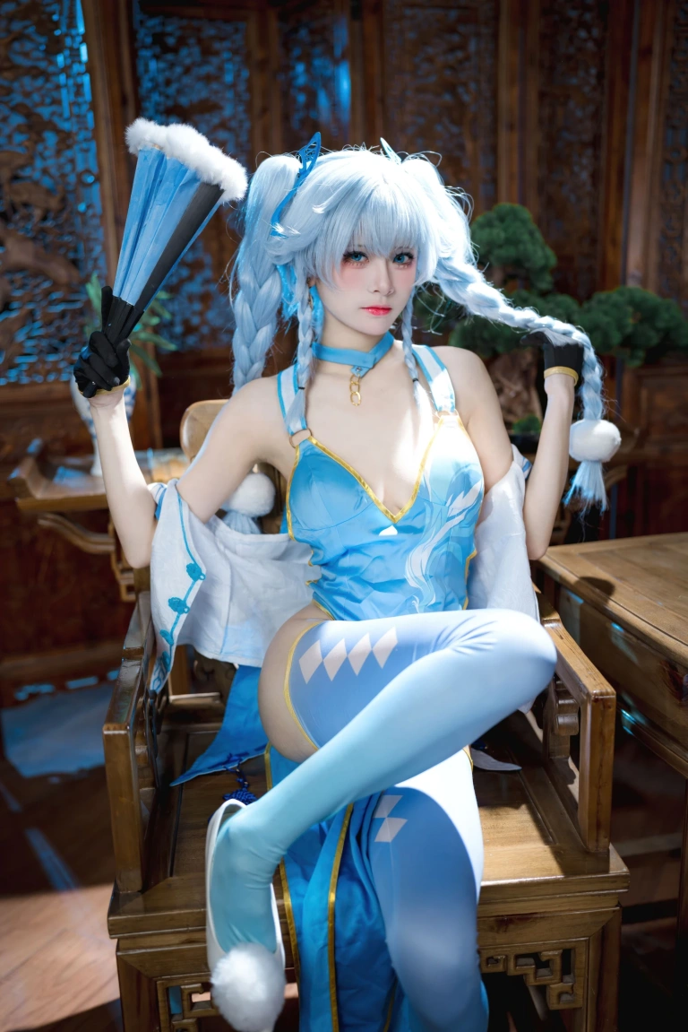 九柒喵《PA15 翠雀媚》主题写真：36张全套美图