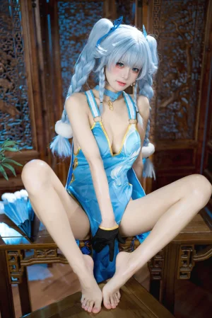 九柒喵《PA15 翠雀媚》主题写真：36张全套美图