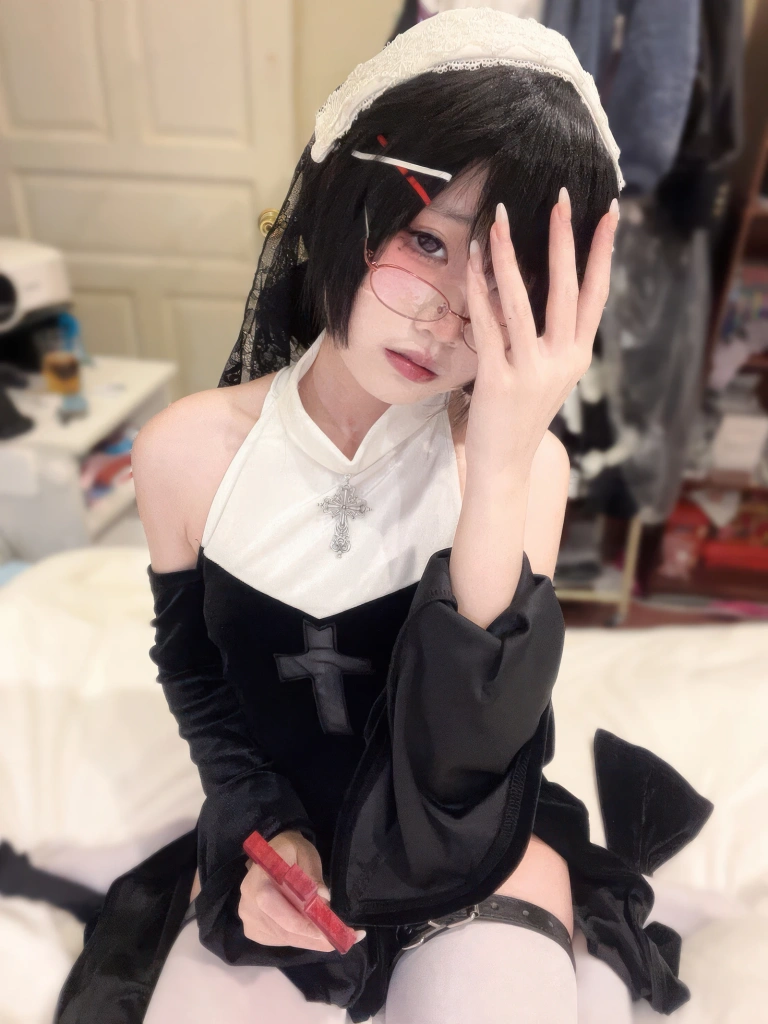 清水凪《修女的祷告》主题写真：18张全套美图，含1个视频