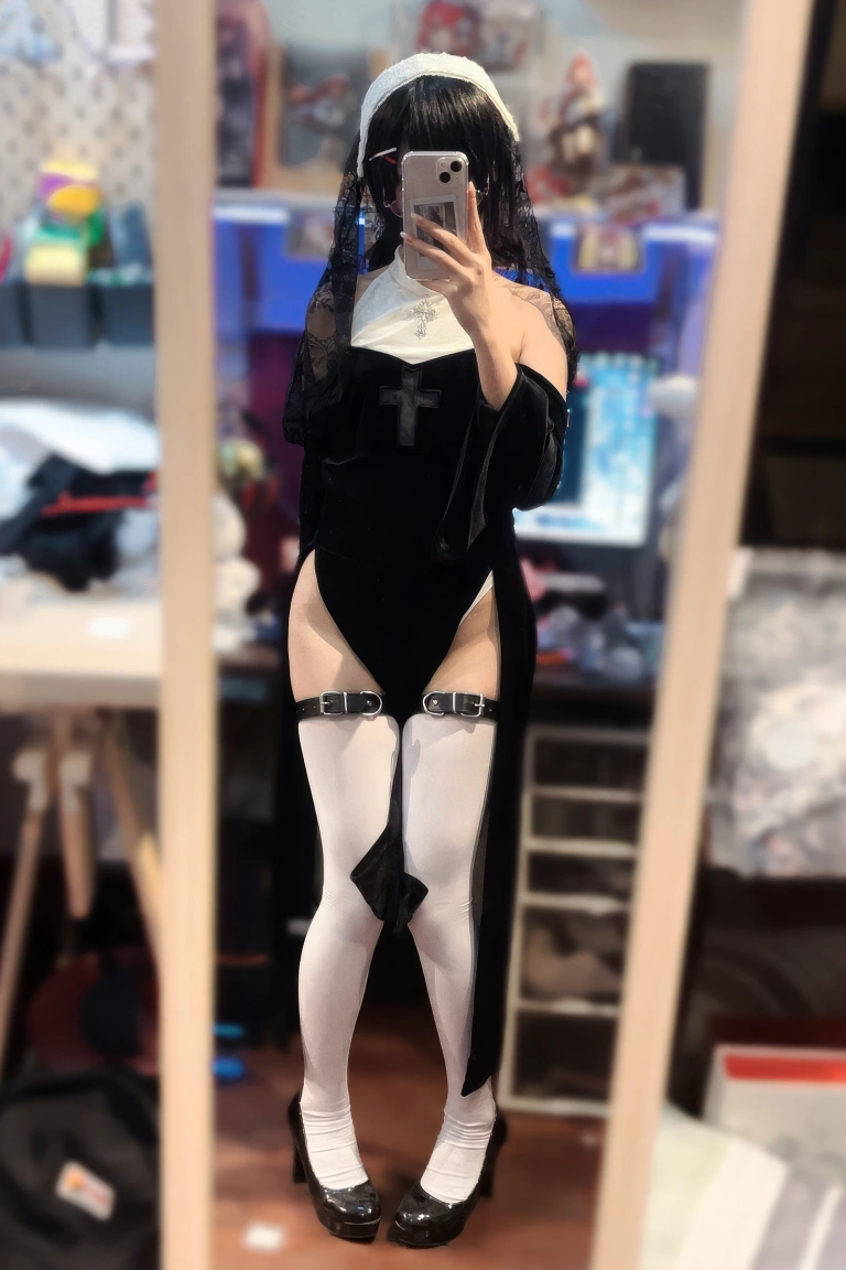 清水凪《修女的祷告》主题写真：18张全套美图，含1个视频