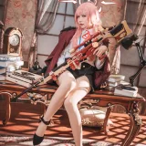 是一只熊仔《碧蓝档案 陆八魔爱瑠》主题写真：20张全套美图