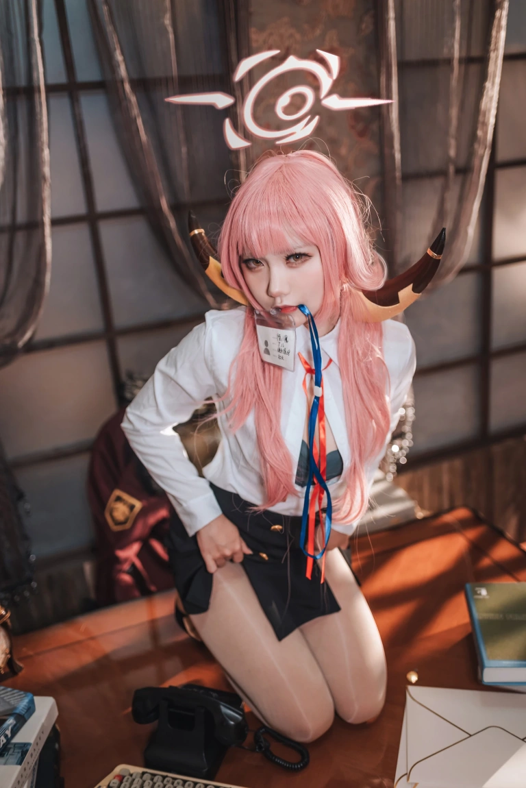 是一只熊仔《碧蓝档案 陆八魔爱瑠》主题写真：20张全套美图