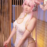 是本末末《索尼子旗袍》主题写真：23张全套美图