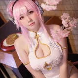 是本末末《索尼子旗袍》主题写真：23张全套美图