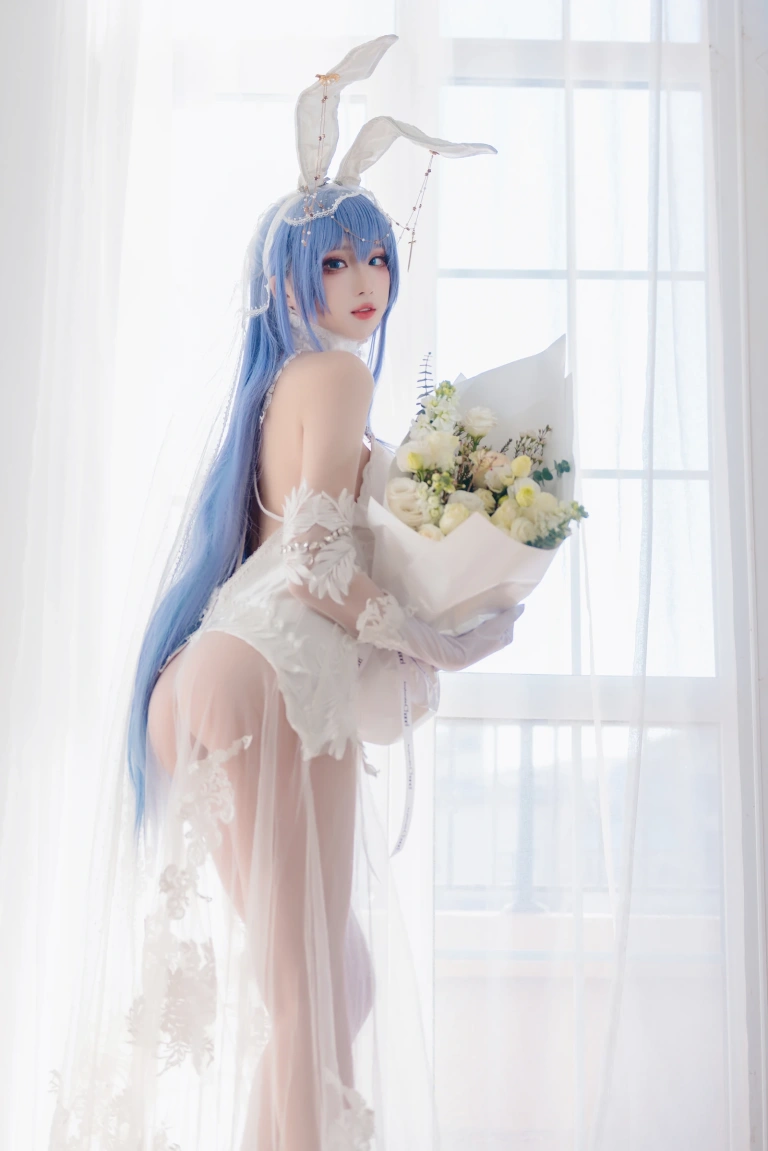 瓦斯塔亚小龙虾《碧蓝航线 新泽西 花园白雪之仪》主题写真：26张全套美图