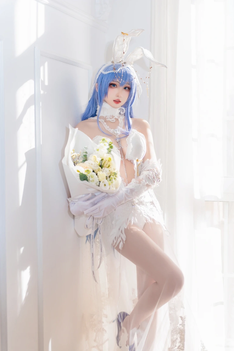 瓦斯塔亚小龙虾《碧蓝航线 新泽西 花园白雪之仪》主题写真：26张全套美图