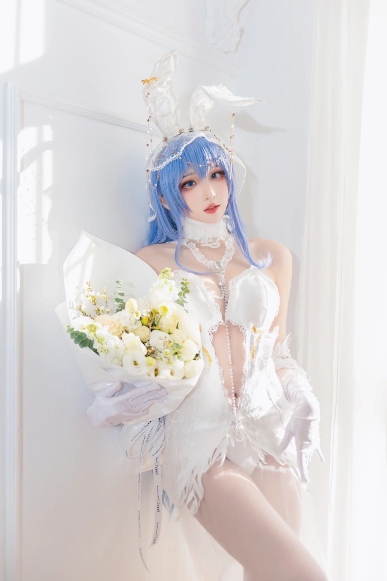 瓦斯塔亚小龙虾《碧蓝航线 新泽西 花园白雪之仪》主题写真：26张全套美图