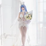瓦斯塔亚小龙虾《碧蓝航线 新泽西 花园白雪之仪》主题写真：26张全套美图