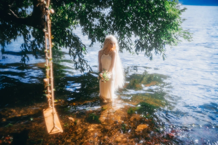 清青琴玖《你心似海》主题写真：32张全套美图
