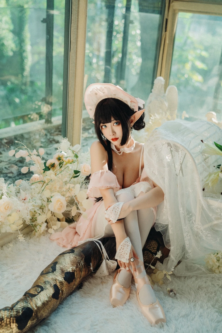 宮本桜《森蚺芭蕾》主题写真：33张全套美图