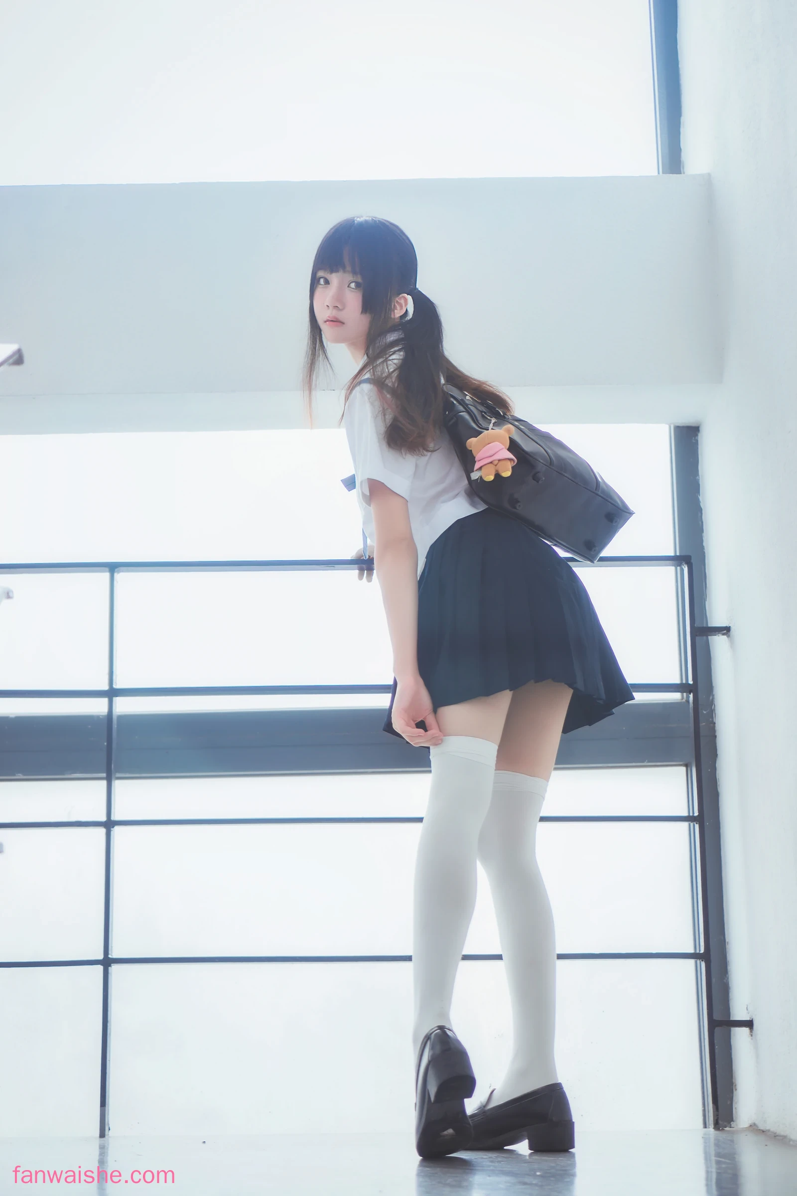 桜桃喵 桜桃喵 NO.016 - 蓝白水手服
