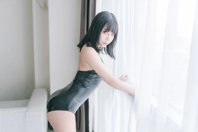 抱走莫子《高跟鞋》主题写真：41张全套美图