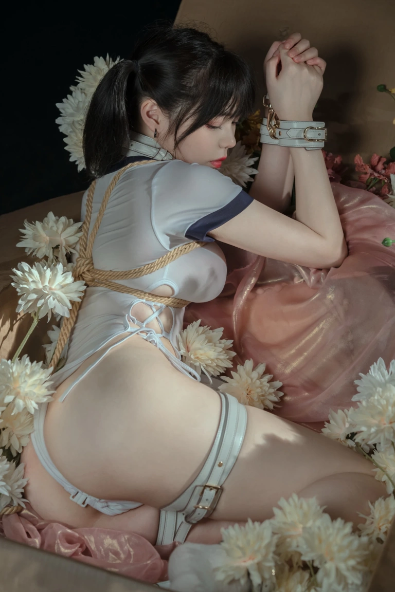 七月喵子《体操服》主题写真：43张全套美图