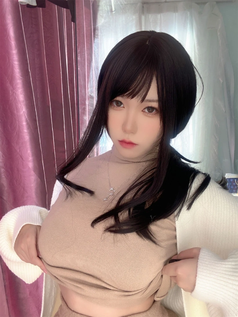 一北亦北《人妻太太》主题写真：44张全套美图，含7个视频