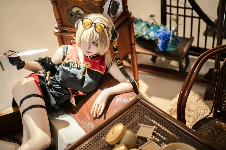 矢量鱼《绝区零 红豆》主题写真：60张全套美图