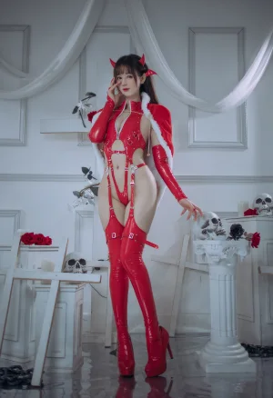 羽生三未《红色胶衣小恶魔》主题写真：65张全套美图，含3个视频