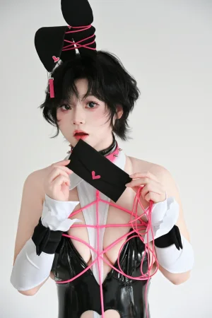 一只毛毛帽《毛毛帽 NO.016 – 粉色兔女郎》主题写真：89张全套美图