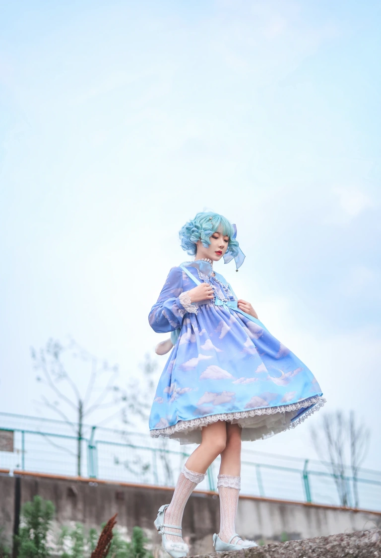 阿包也是兔娘《Lolita蓝裙》主题写真：9张全套美图