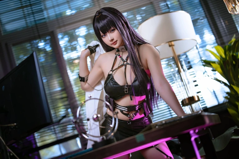 屿鱼《[Patreon] 2024年02月套图会员合集》主题写真：38张全套美图
