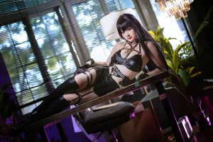 屿鱼《[Patreon] 2024年02月套图会员合集》主题写真：38张全套美图