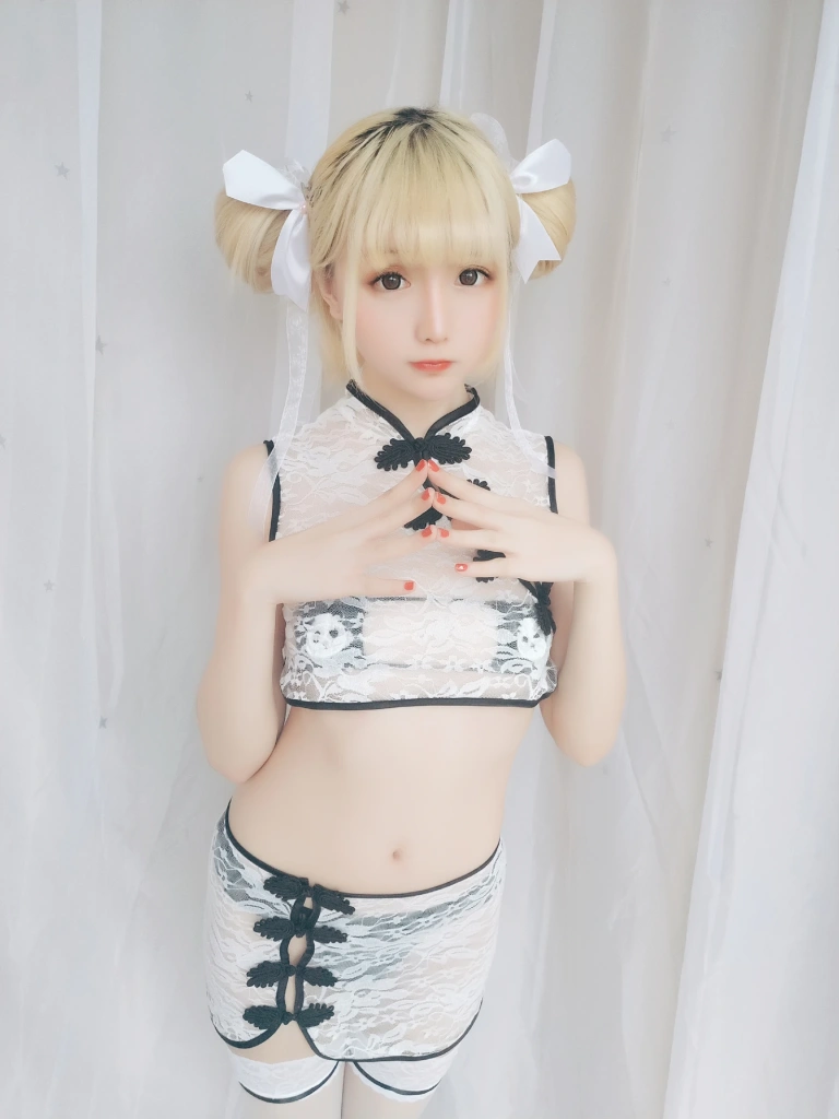 星之迟迟《VOL.16 熊猫旗袍》主题写真：61张全套美图