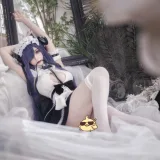 叉子宝宝《碧蓝航线 奥古斯特 女仆》主题写真：14张全套美图