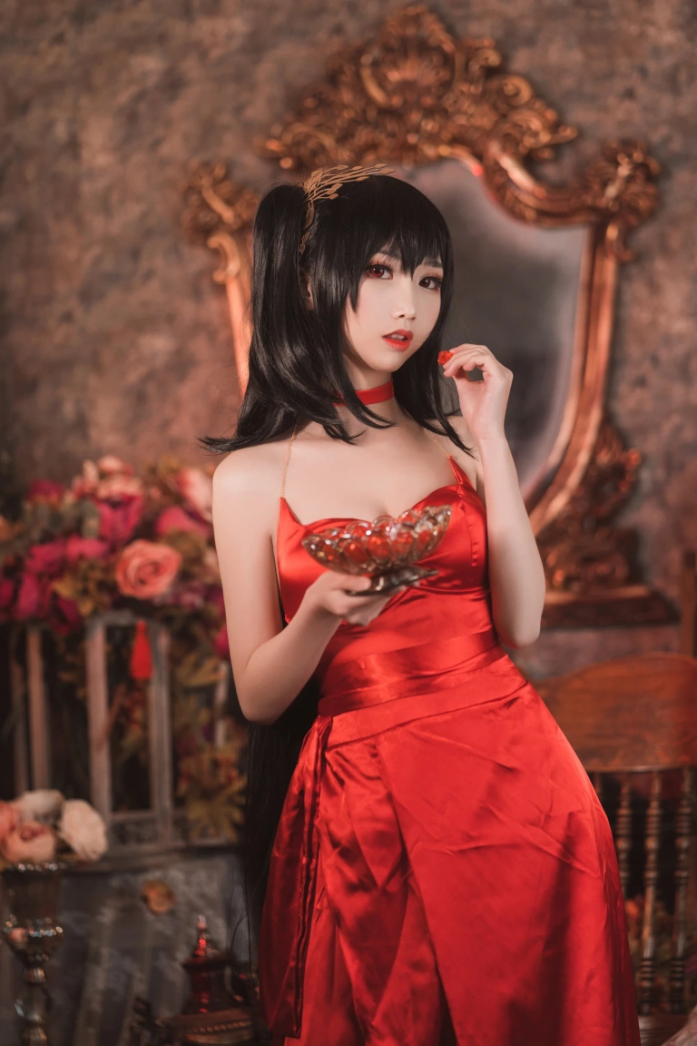 面饼仙儿《大凤》主题写真：15张全套美图