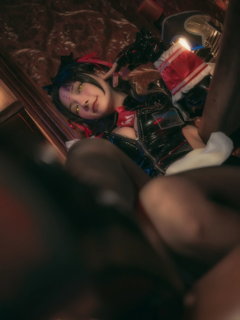是三不是世《杀生院女仆》主题写真：18张全套美图