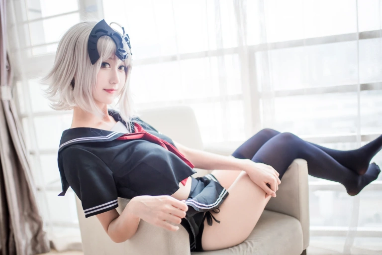 木棉棉《贞德（黑）》主题写真：23张全套美图