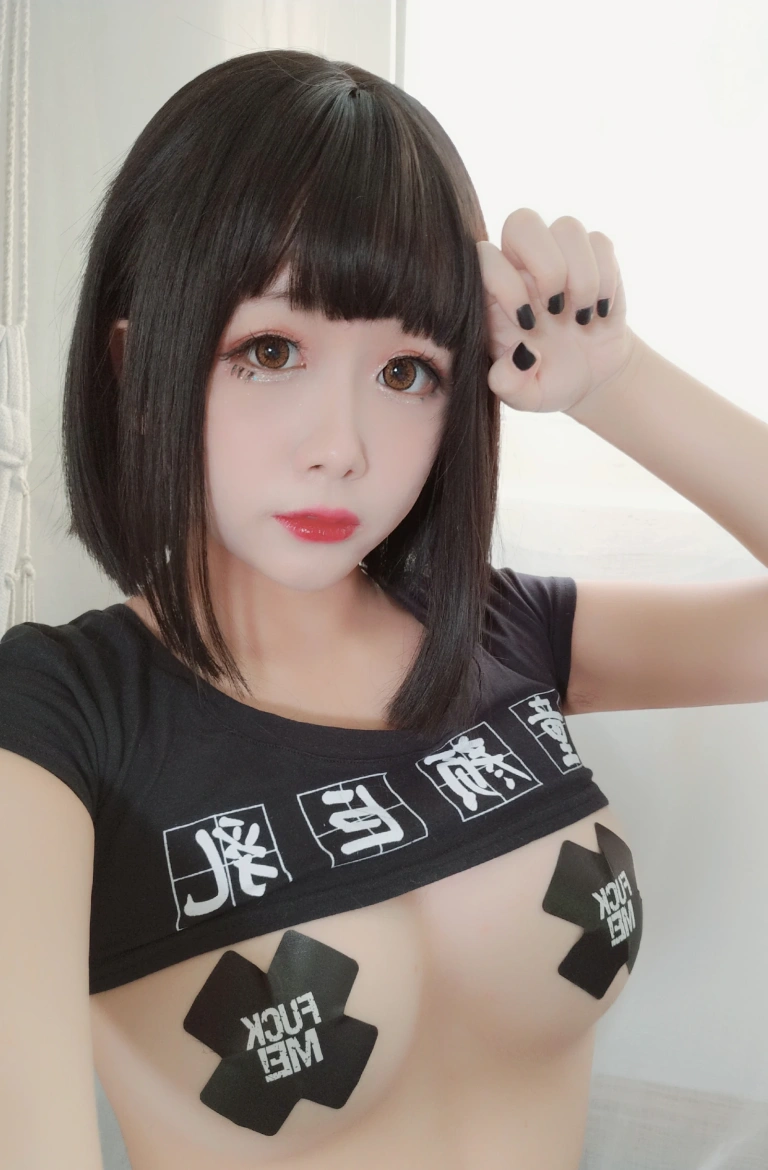 日奈娇(椎名莜)《私服》主题写真：28张全套美图