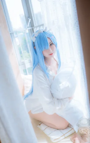 羽生三未《蕾姆》主题写真：32张全套美图